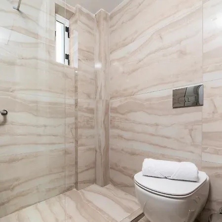 Nicolas Grand Suites, Adults Only Hotel