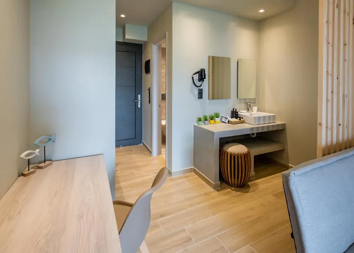 Nicolas Grand Suites, Adults Only 4*