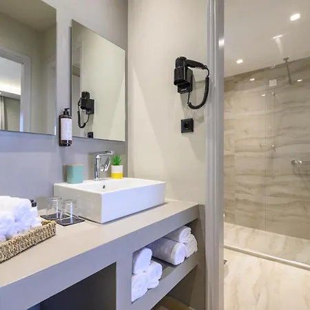 Nicolas Grand Suites, Adults Only