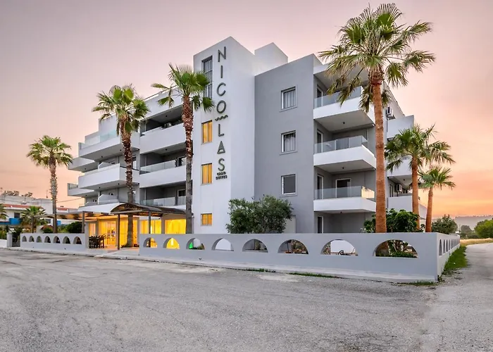 Nicolas Grand Suites, Adults Only 4*